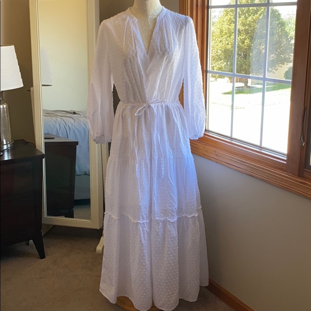 White long sleeve dress